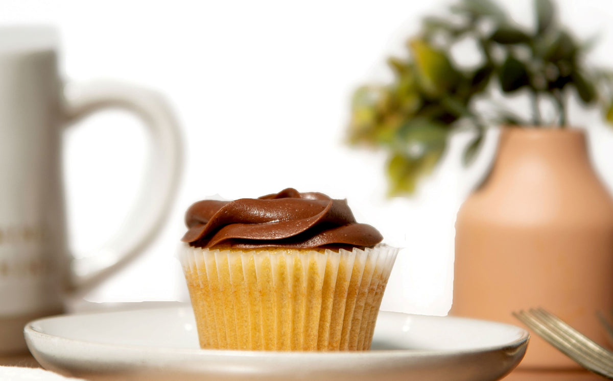 Dozen Yellow Chocolate Cupcakes - Sammy Cheezecake